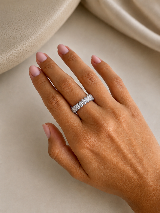 Victoria Ring Silver