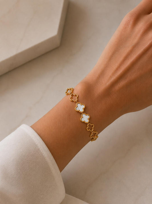Clover Grace Bangle