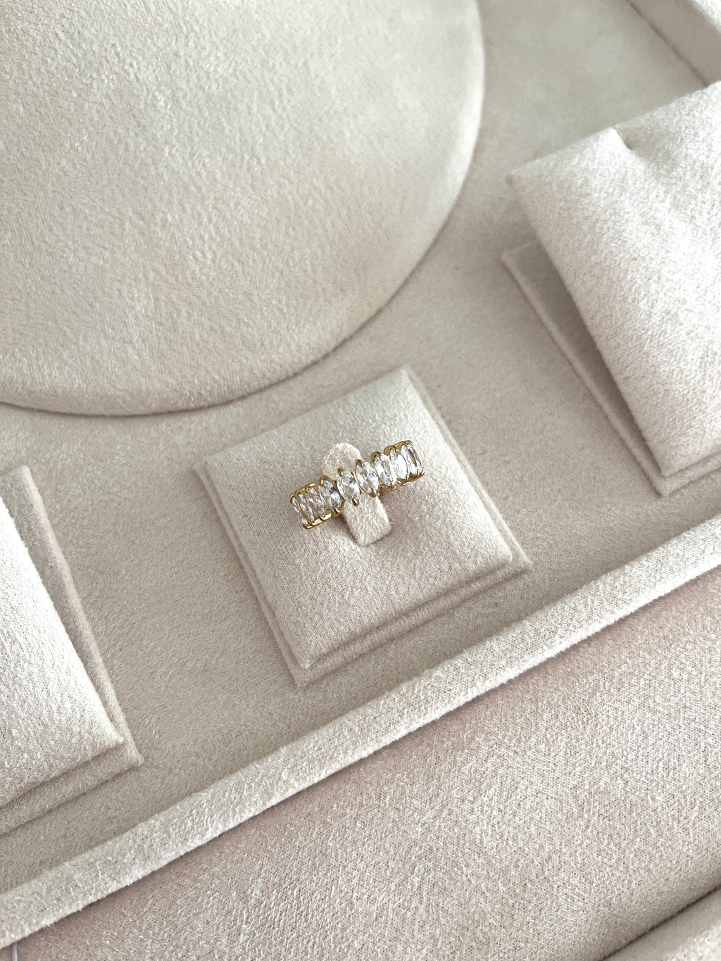 Victoria Ring