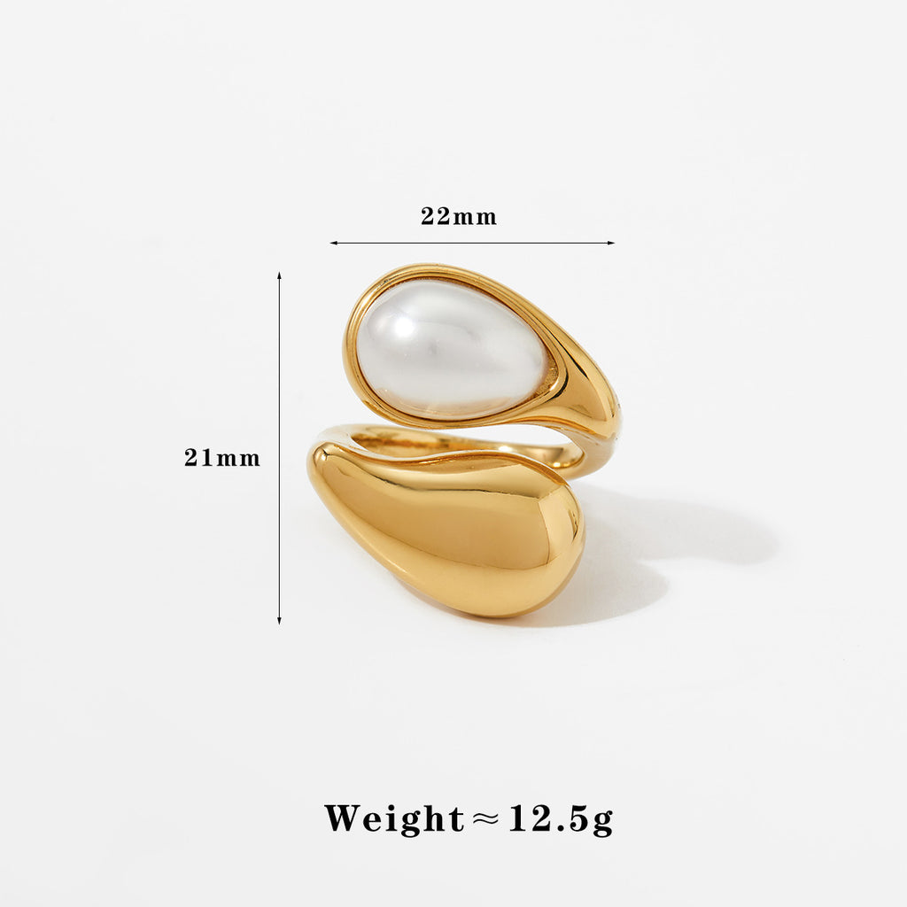 Midnight Shine Gold Ring