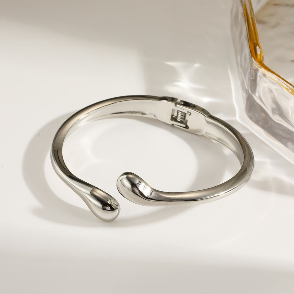 Helena Bangle Silver