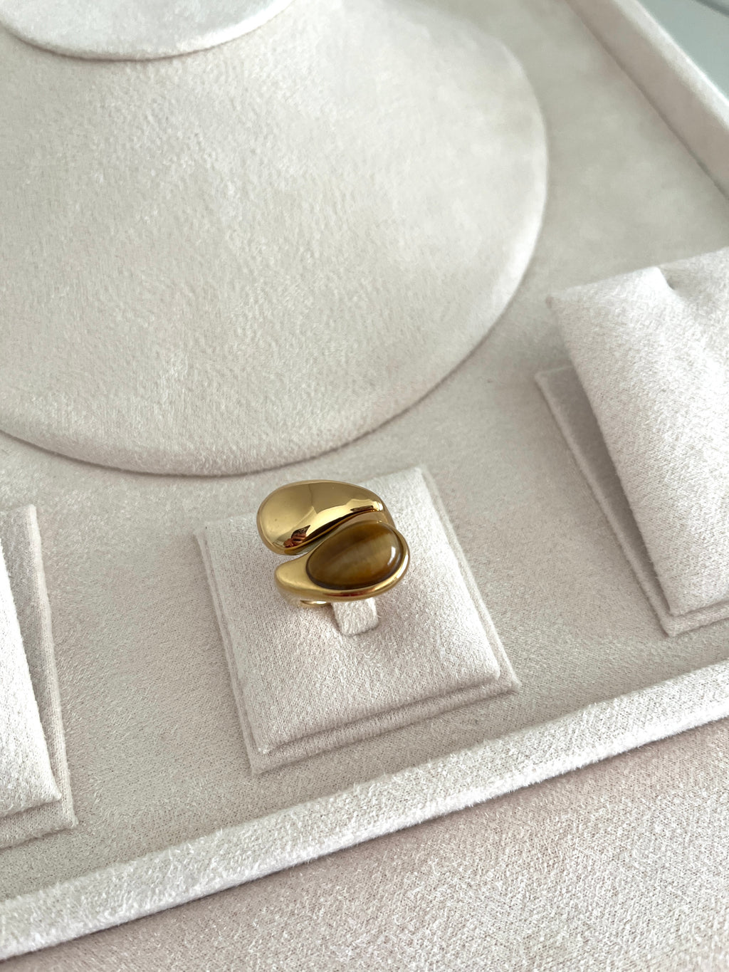 Midnight light Brown Ring