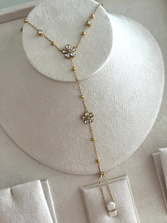 Rosa Handchain