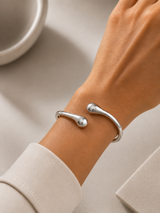 Helena Bangle Silver