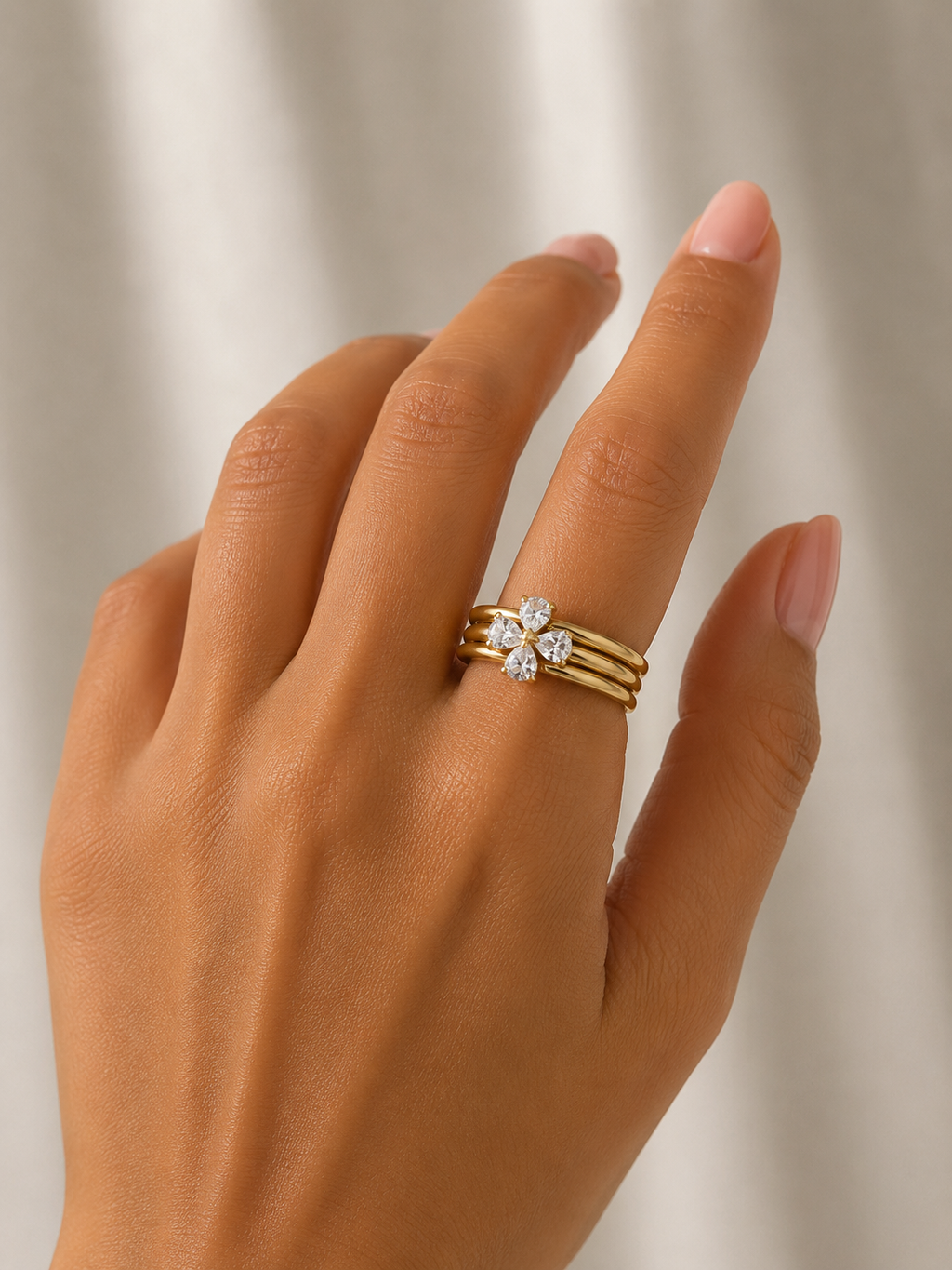 Quatro set Crystal Clover Rings