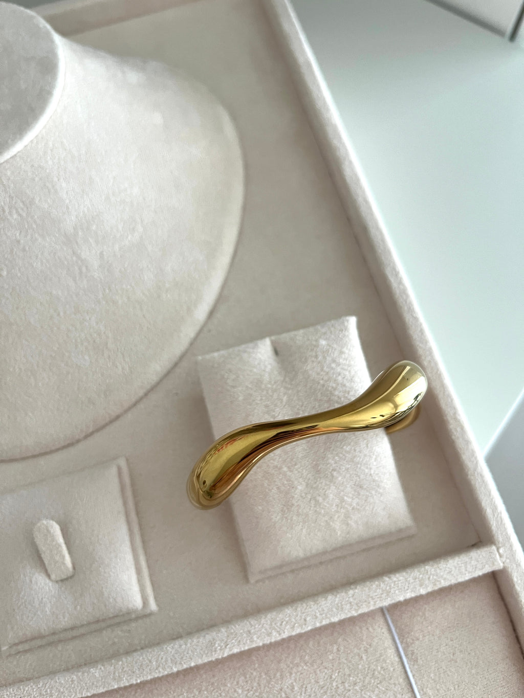Aurum Bangle