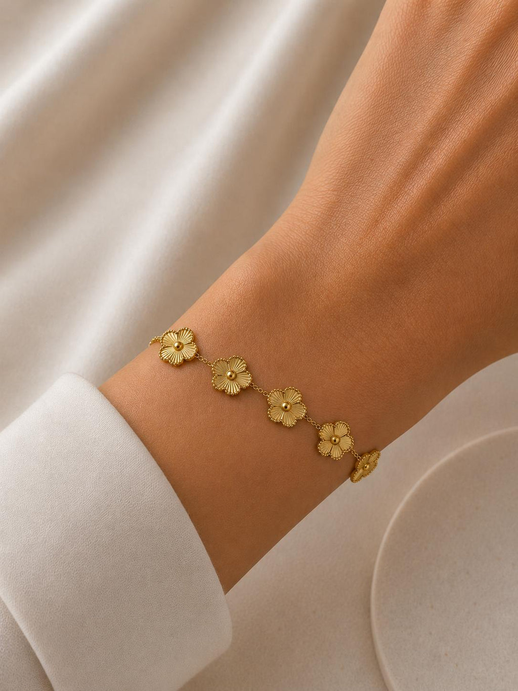 Nova Gold Bracelet